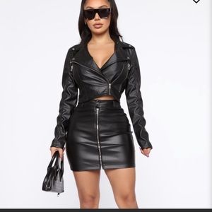 Fashion Nova leather skirt set 😍🔥